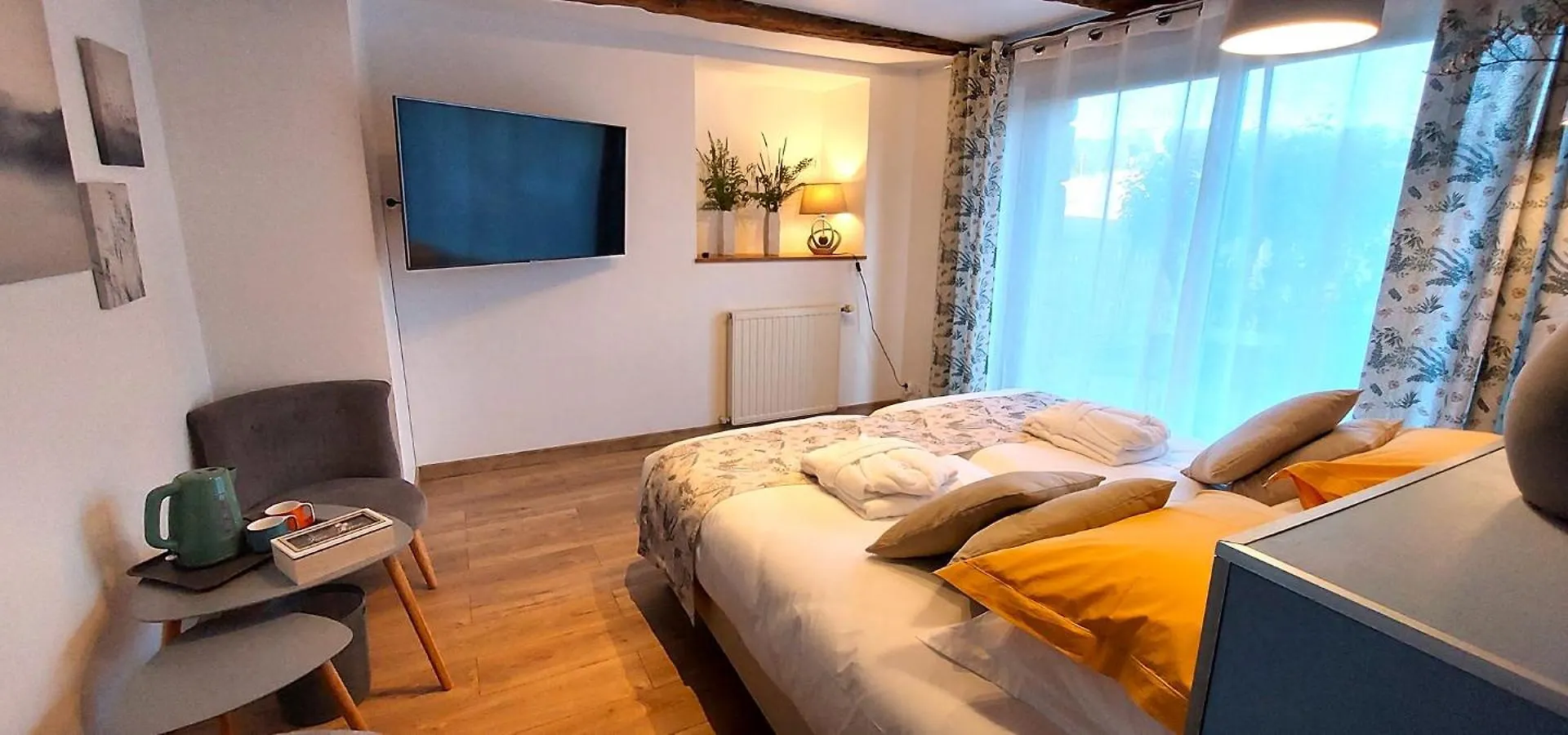 Bed & Breakfast La Lezardiere Pleugriffet